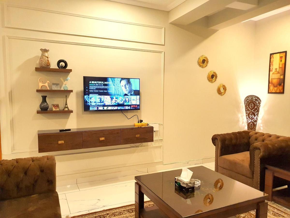Executive Apartments In Bahria Heights ราวัลปินดี ภายนอก รูปภาพ