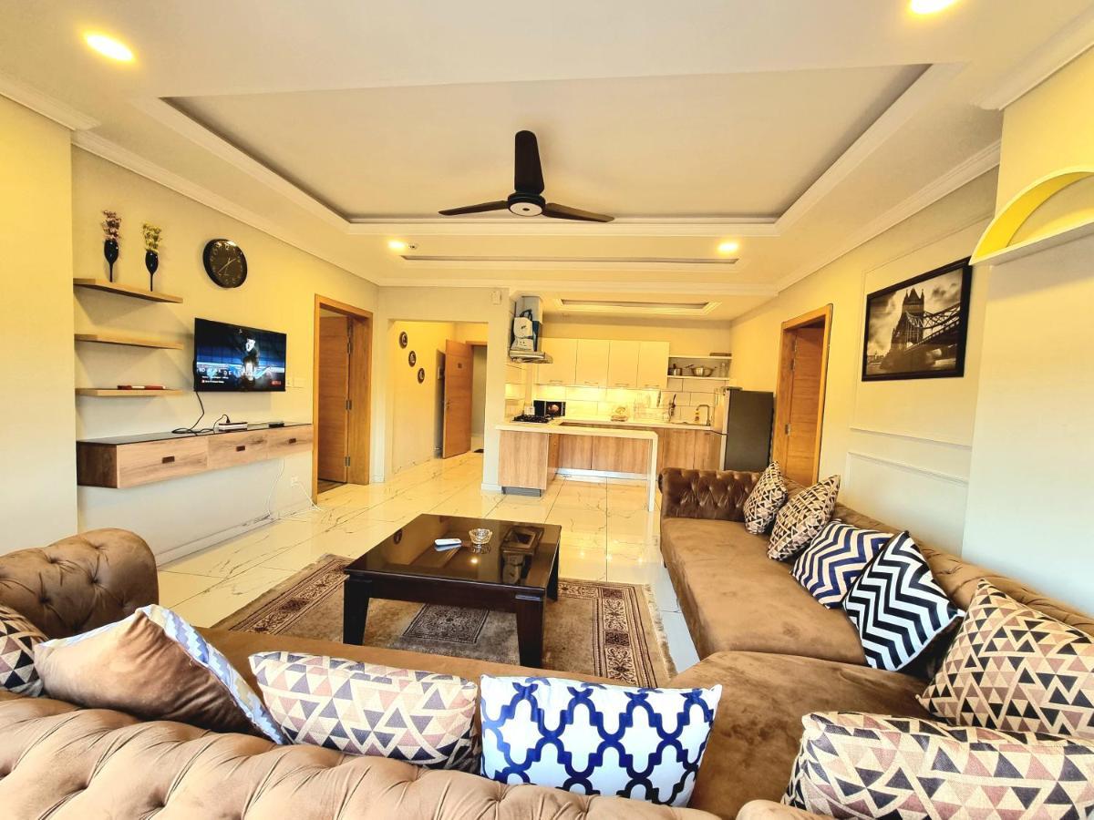 Executive Apartments In Bahria Heights ราวัลปินดี ภายนอก รูปภาพ