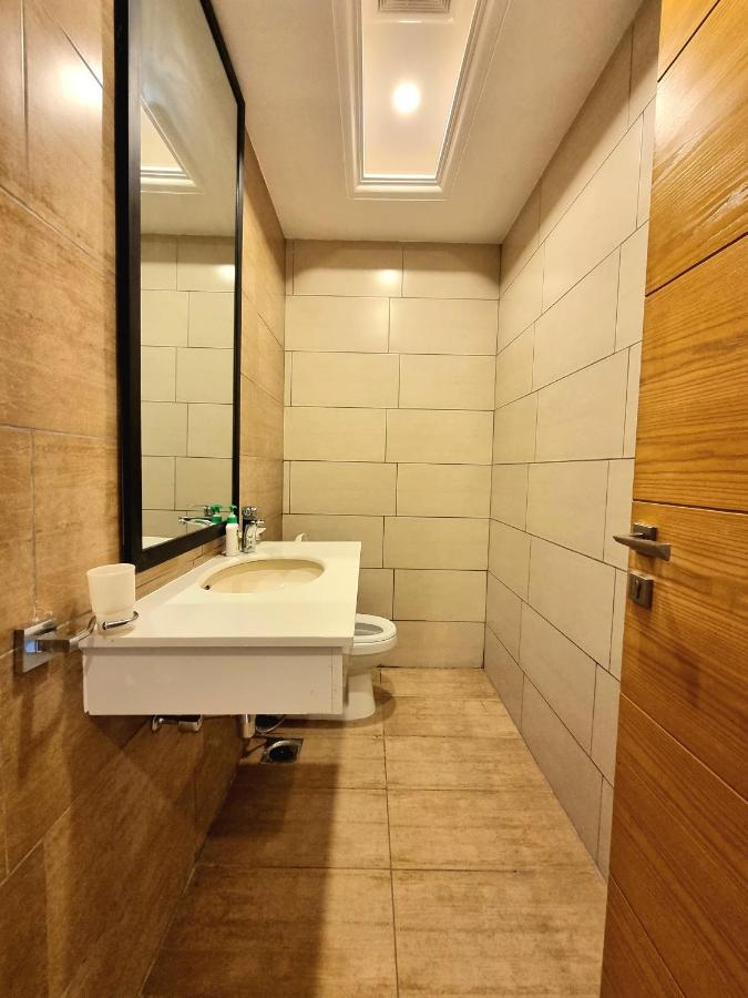 Executive Apartments In Bahria Heights ราวัลปินดี ภายนอก รูปภาพ