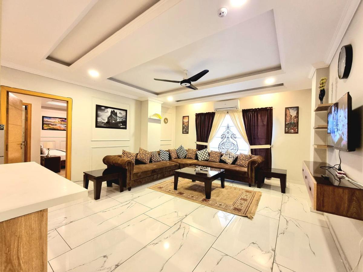 Executive Apartments In Bahria Heights ราวัลปินดี ภายนอก รูปภาพ